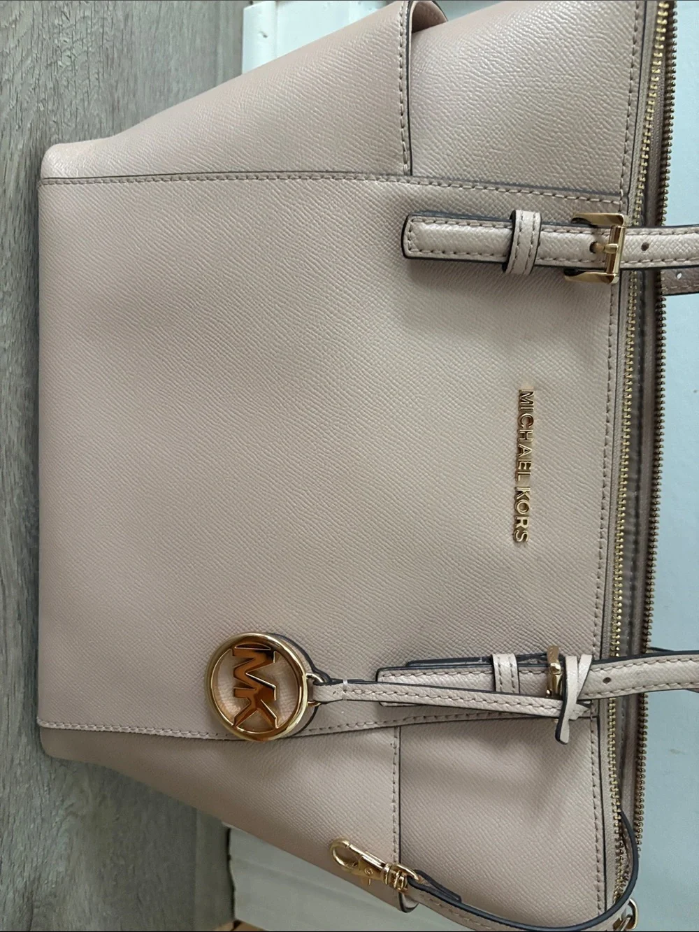 MICHAEL KORS Soft Pink Saffiano Leather Tote with Gold Hardware